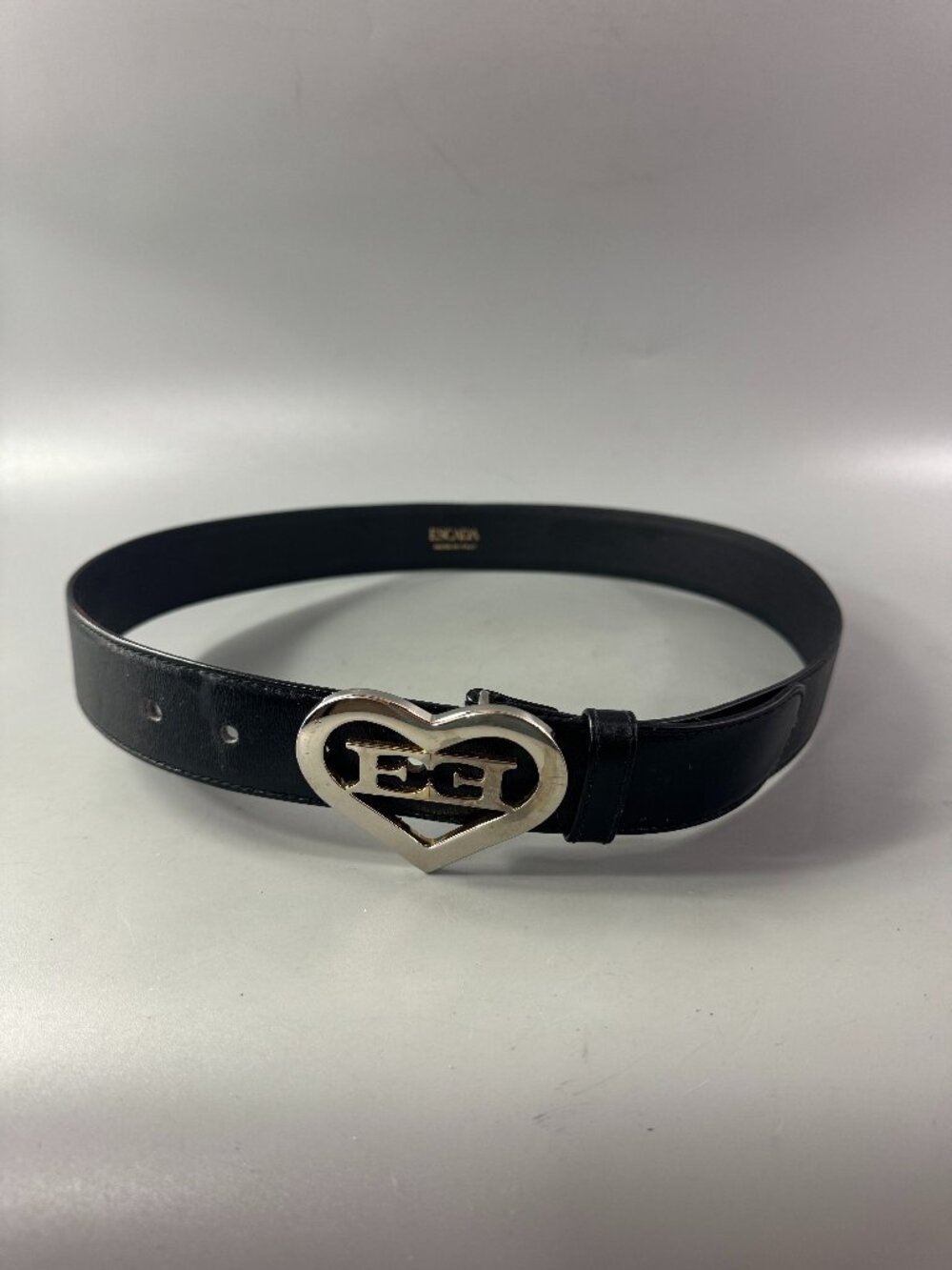 Escada Made in Italy Black Leather Heart-shaped Buckle Belt